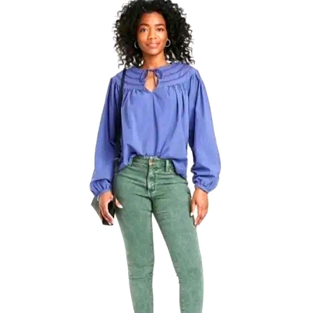 NWT universal thread poet blouse